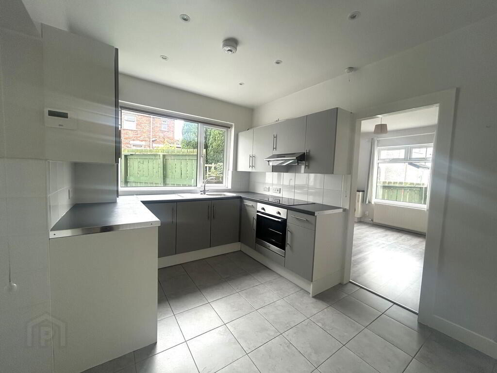 30 Dunraven Crescent 3 of 10