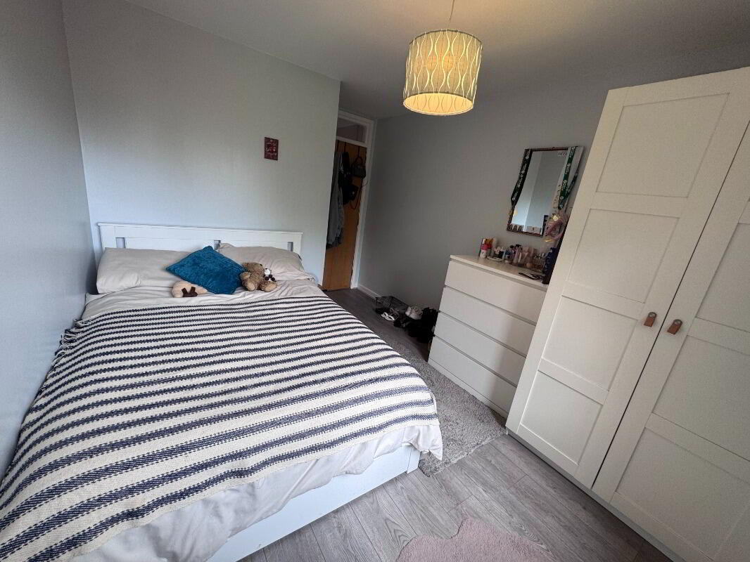 Apt 5c, Stranmillis Court 5 of 10