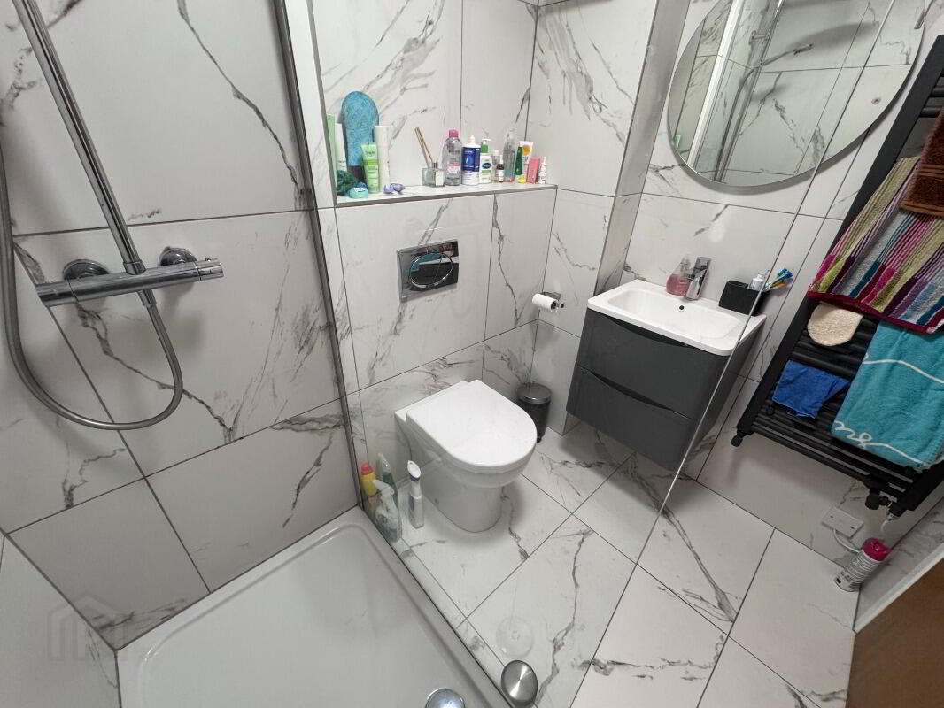 Apt 5c, Stranmillis Court 8 of 10