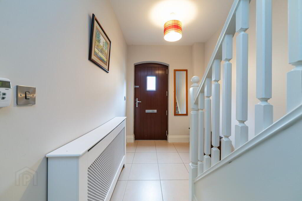 6 Bracken Hill Avenue 3 of 30