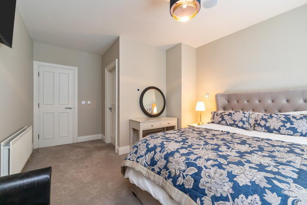 6 Bracken Hill Avenue 19 of 30