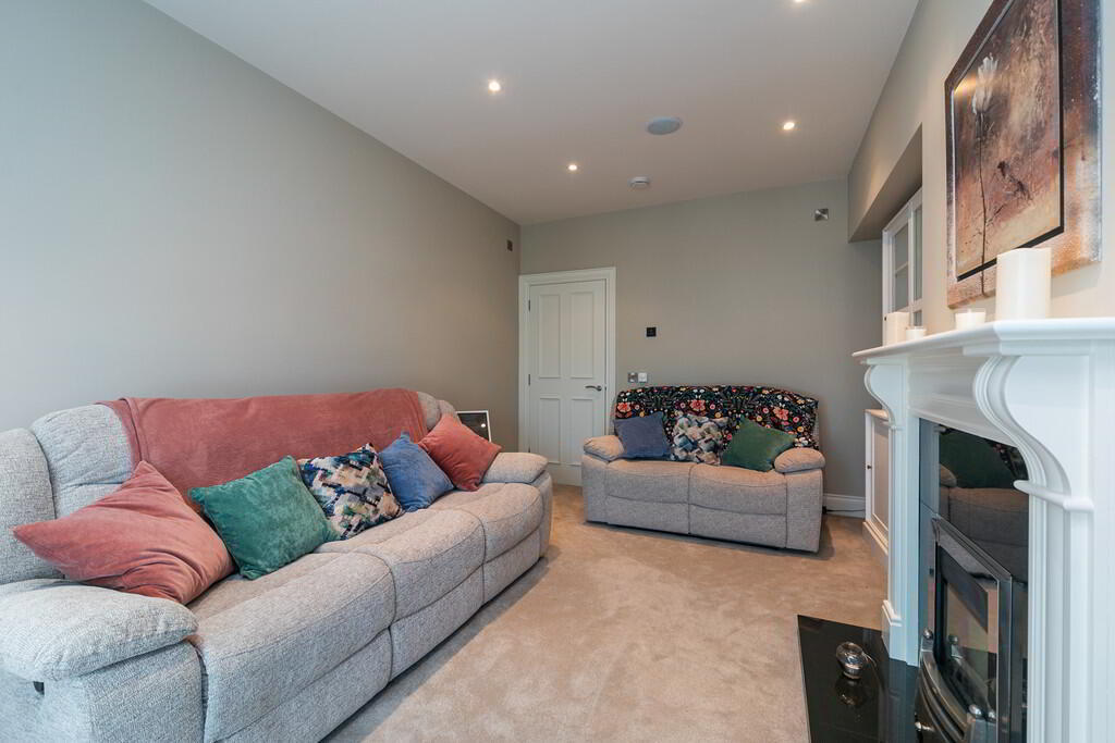 6 Bracken Hill Avenue 9 of 30