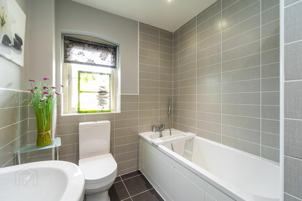 6 Bracken Hill Avenue 11 of 30