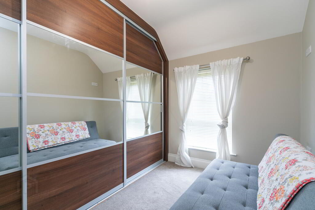 6 Bracken Hill Avenue 23 of 30