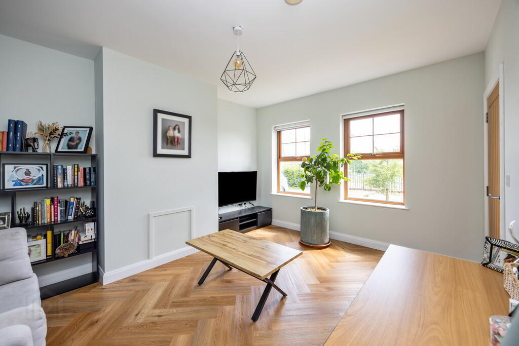 3 Thorndale View 3 of 42