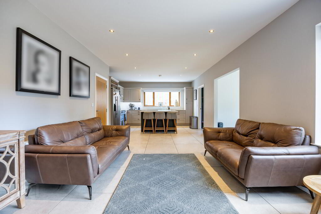 3 Thorndale View 9 of 42