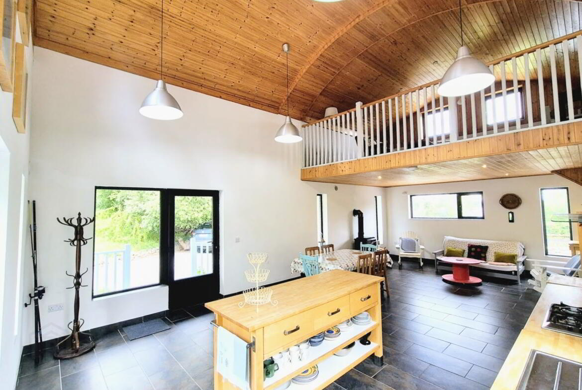 Sues Cottage 11 of 42