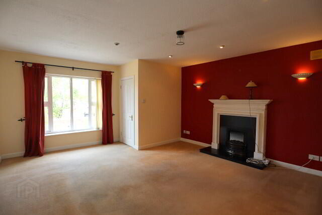 24 Blackbush Avenue 2 of 13