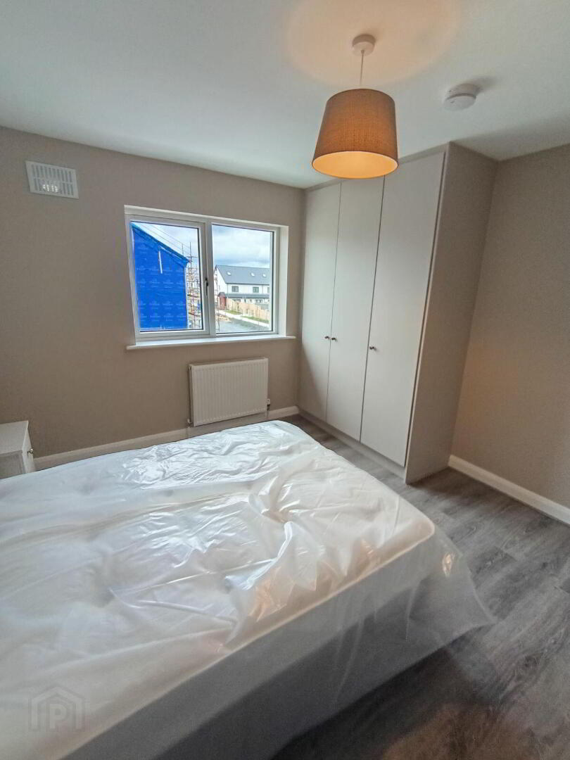72 Newtown Avenue 17 of 20