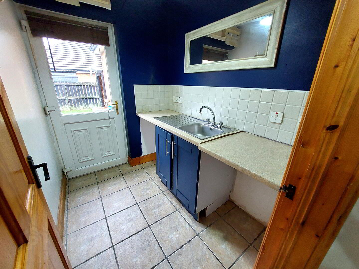 34 Blackthorn Manor 7 of 16