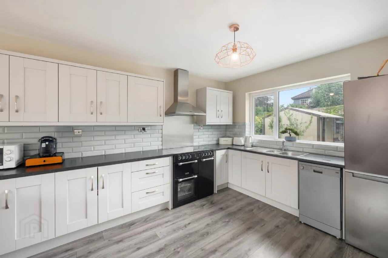 6 Eglantine Drive 6 of 17