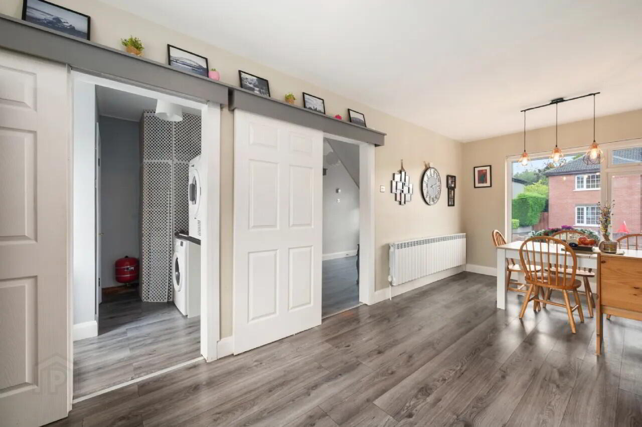 6 Eglantine Drive 8 of 17