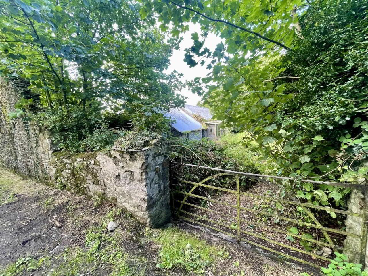 Site, With Dwelling & Outbuildings 2 of 15