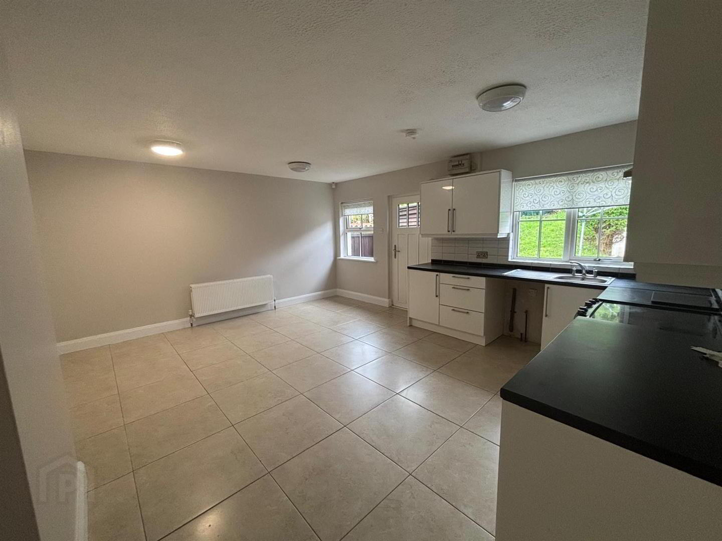 13 Parkmore Heights 7 of 17