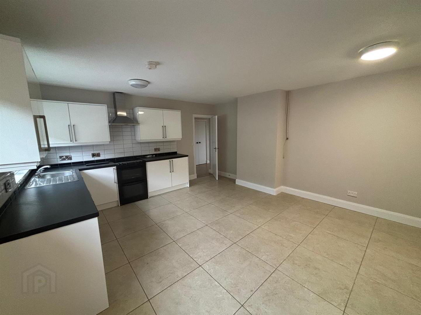 13 Parkmore Heights 8 of 17