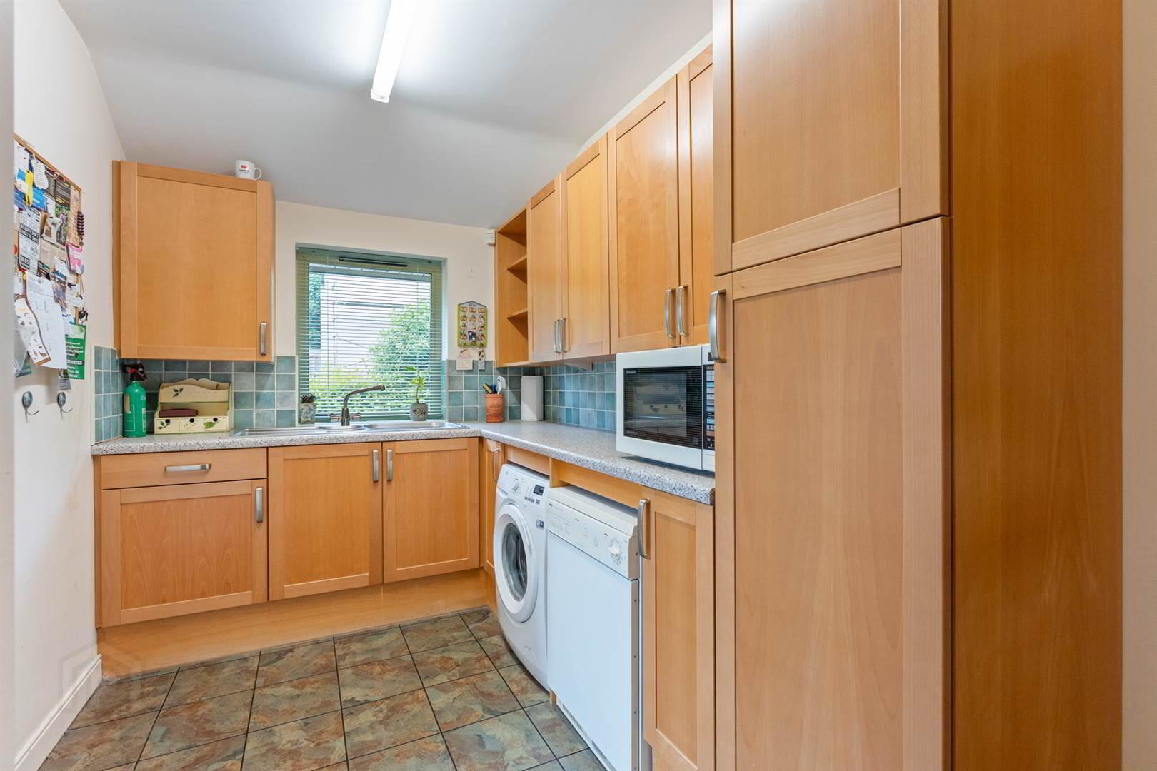 'Lismoir', 25 Glencraig Park 11 of 22