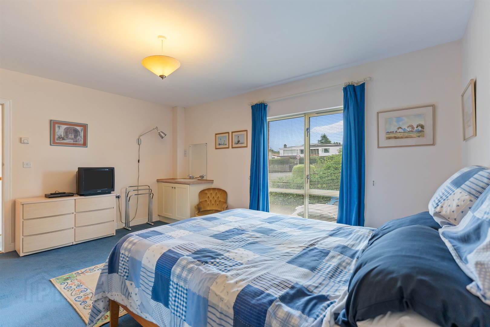 'Lismoir', 25 Glencraig Park 17 of 22