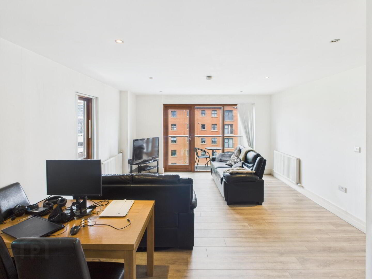Apartment 33 11 Princes Dock Street 4 of 11