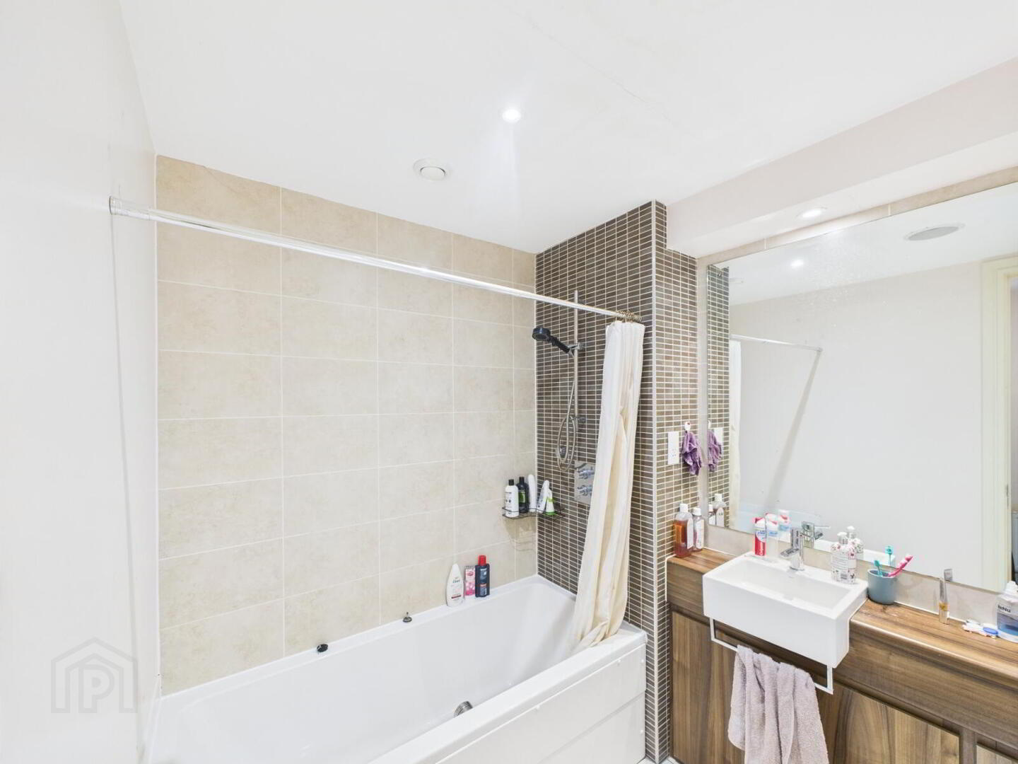 Apartment 11.03 The Arc 2l Queens Road 6 of 7