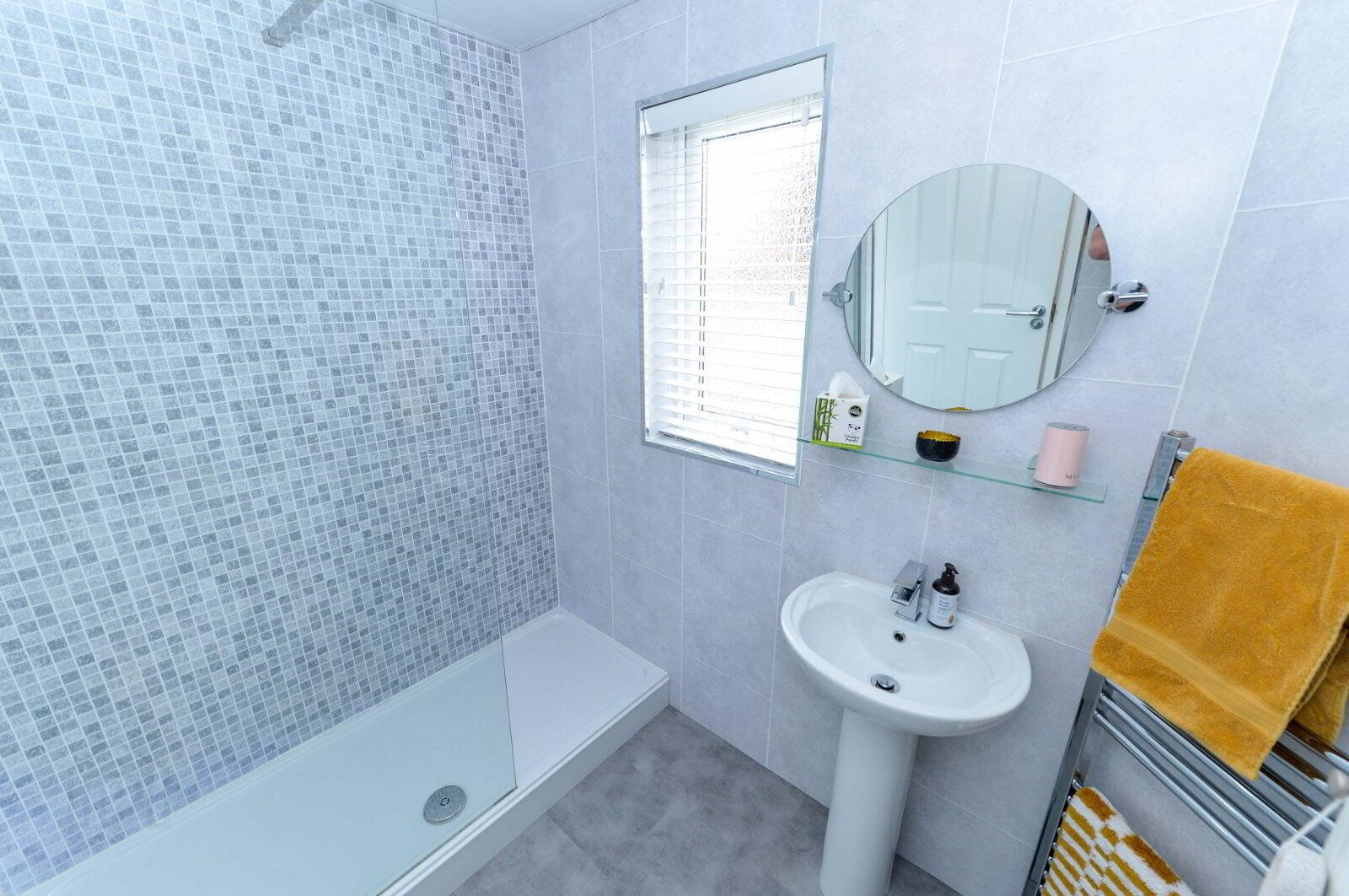 7 Strathearn Mews 13 of 16