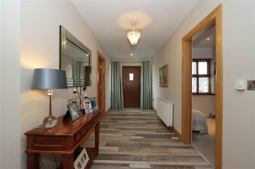 50 Moss Road 3 of 38