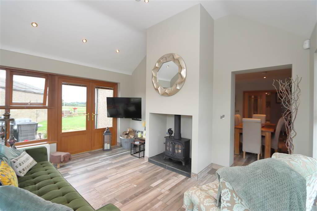 50 Moss Road 11 of 38