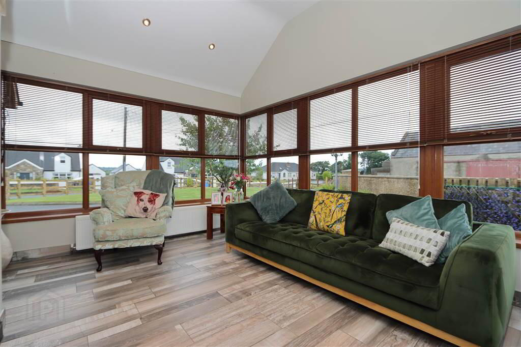 50 Moss Road 14 of 38