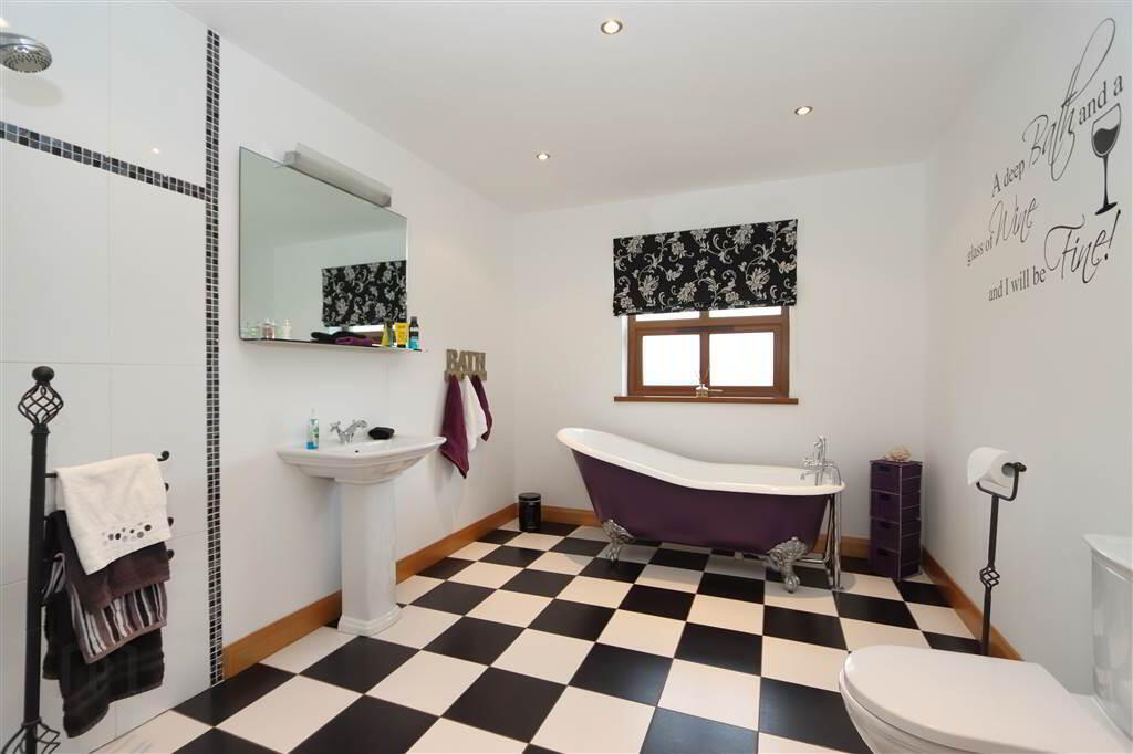 50 Moss Road 19 of 38