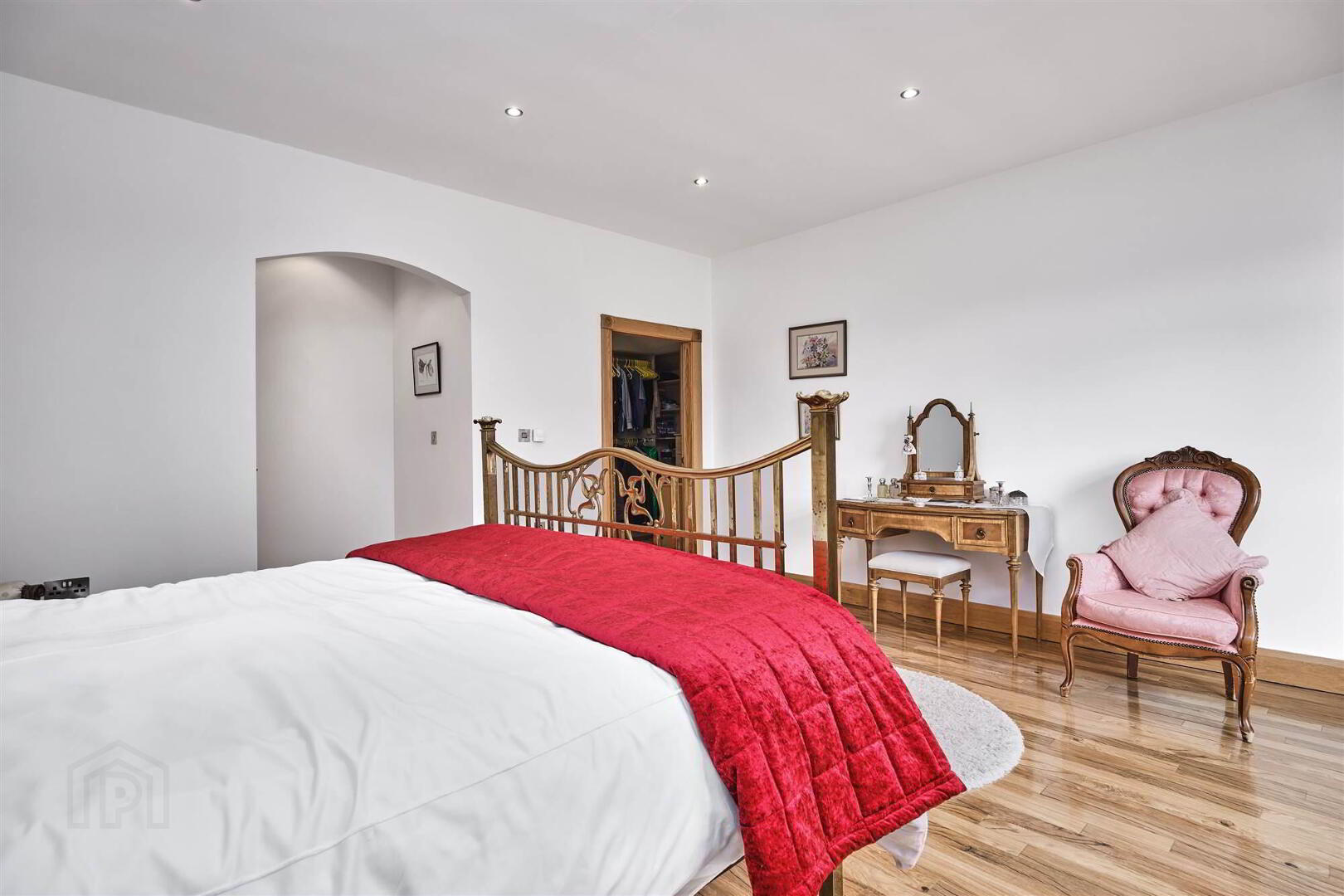 60 Glebe Road 30 of 70
