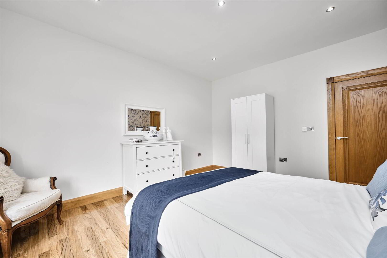 60 Glebe Road 37 of 70