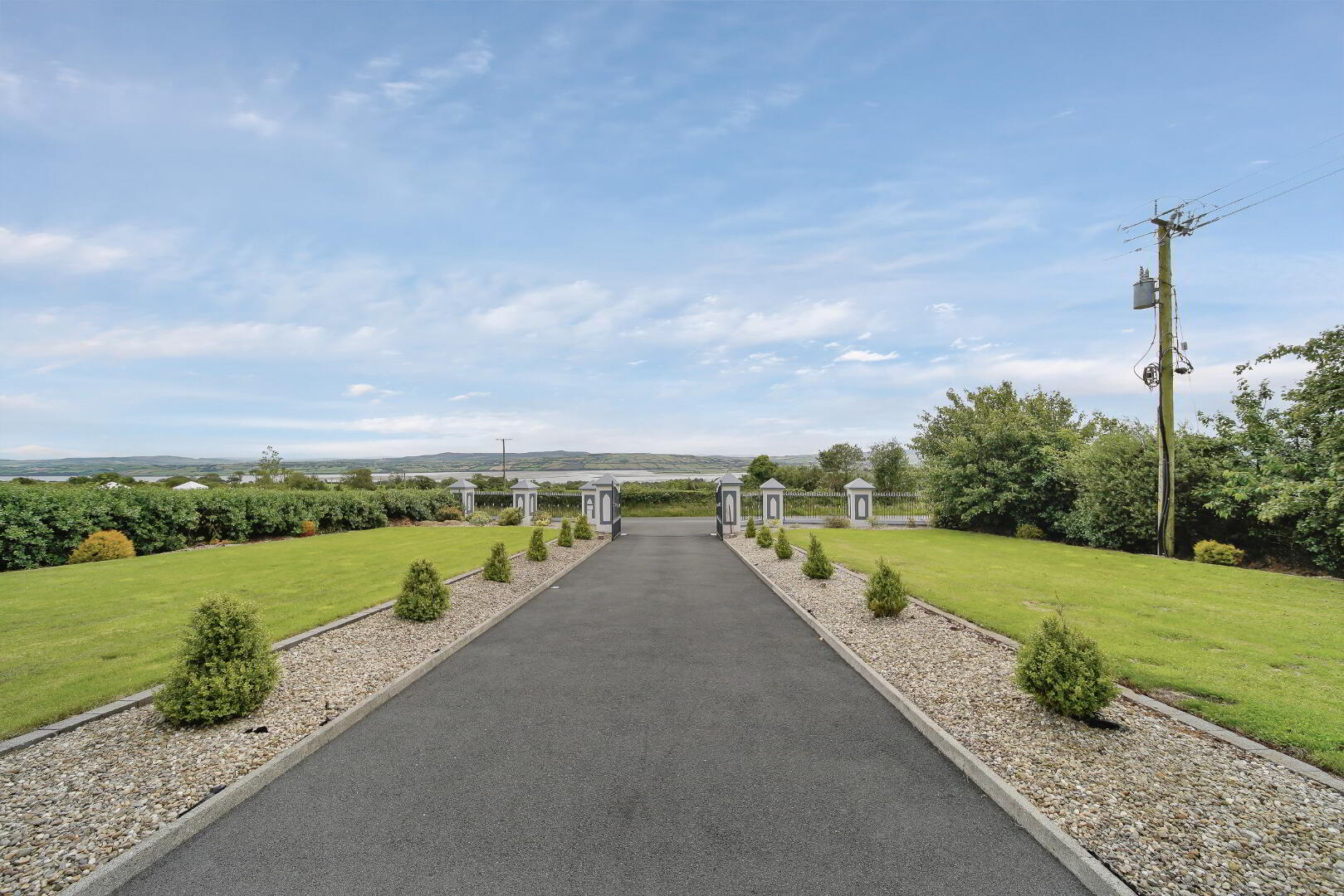 Hollyhill House, Ballymaleel 4 of 44