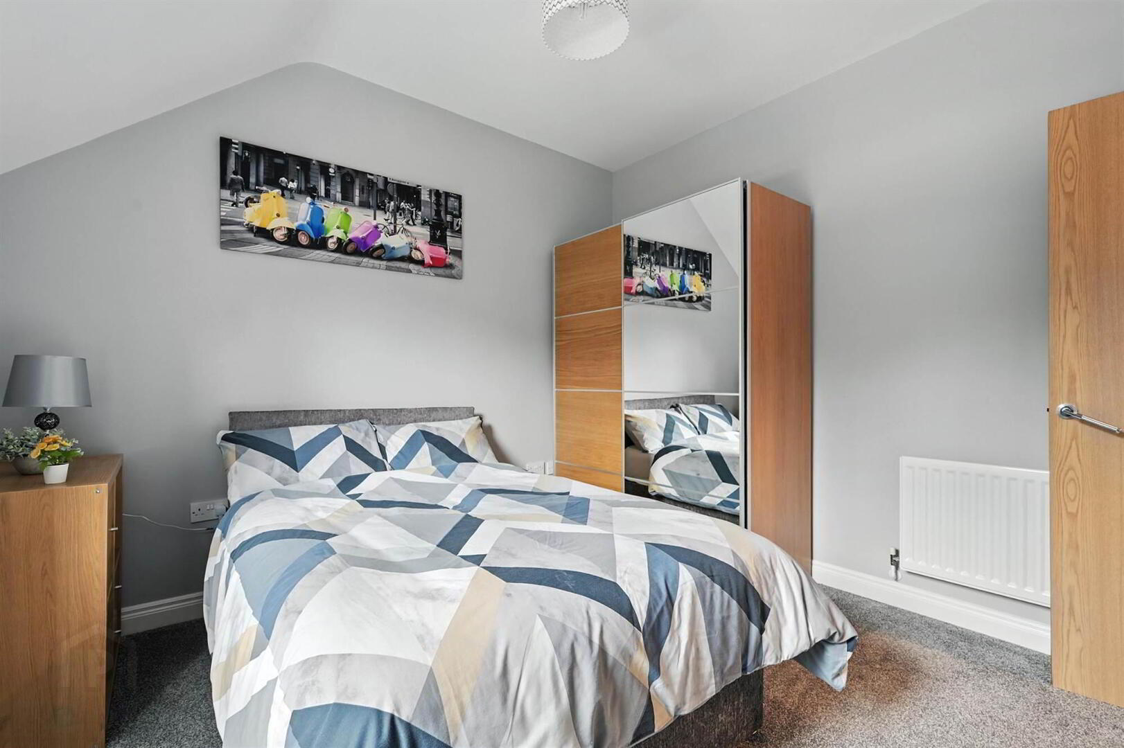 Apt 52, Sir Richard Wallace Walk 12 of 21