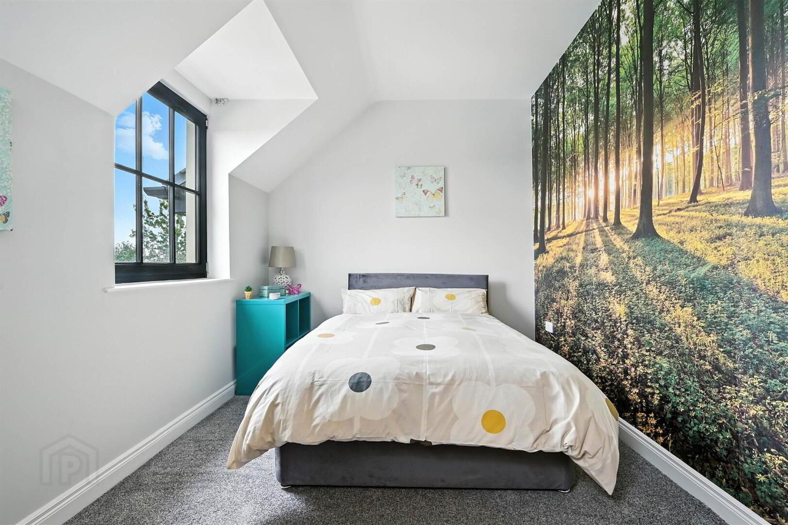 Apt 52, Sir Richard Wallace Walk 15 of 21