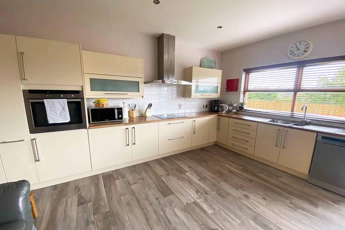 36 Chestnut Brae 7 of 16