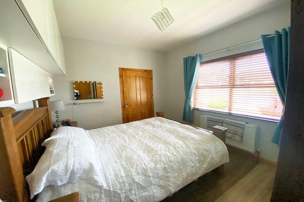 36 Chestnut Brae 10 of 16