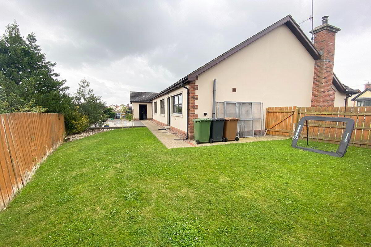36 Chestnut Brae 16 of 16