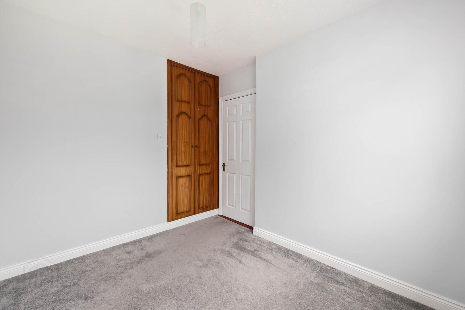 20 Aylmer Crescent 26 of 32