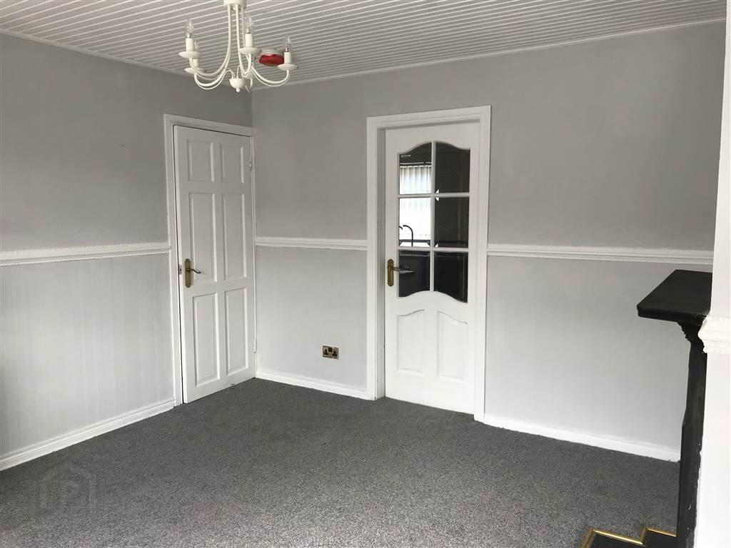 63 Moat Street 4 of 22