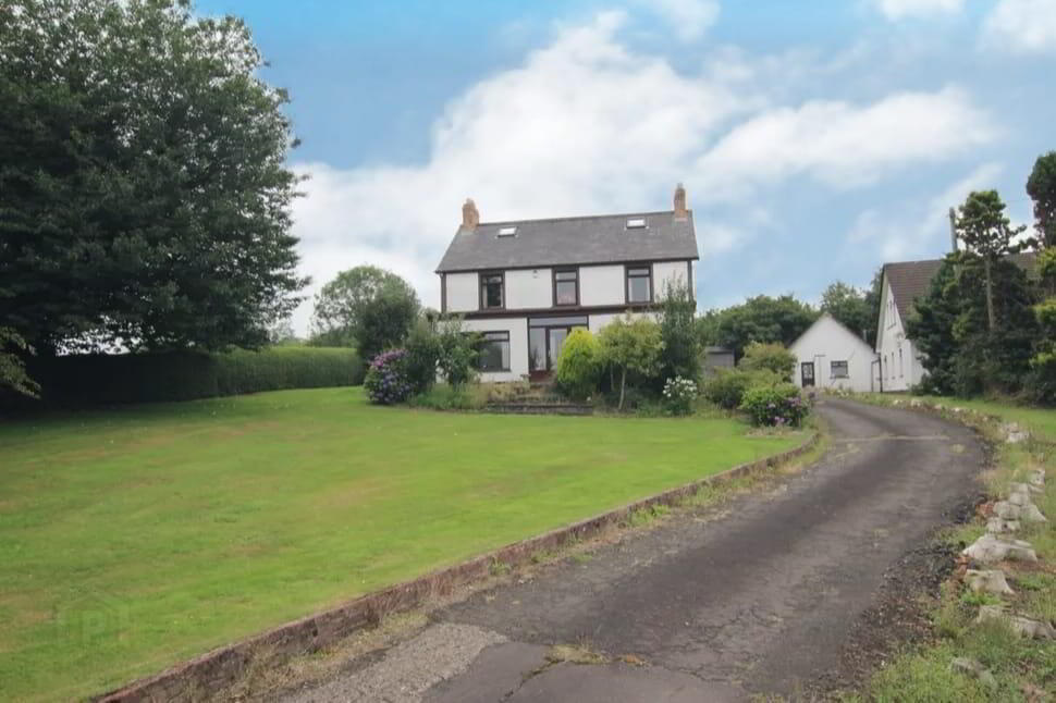 19 Ballycraigy Road 1 of 15
