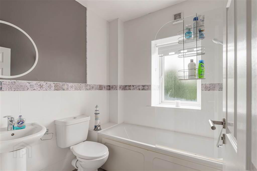 Apt 9, Tivoli Court 20 of 26