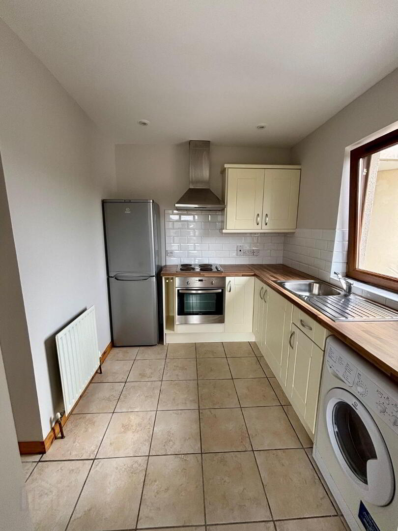 24 Shaftesbury Drive 6 of 15