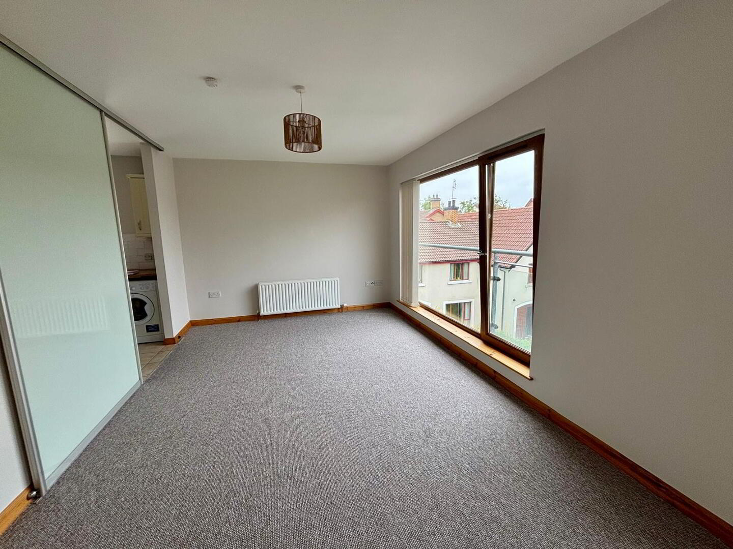 24 Shaftesbury Drive 3 of 15