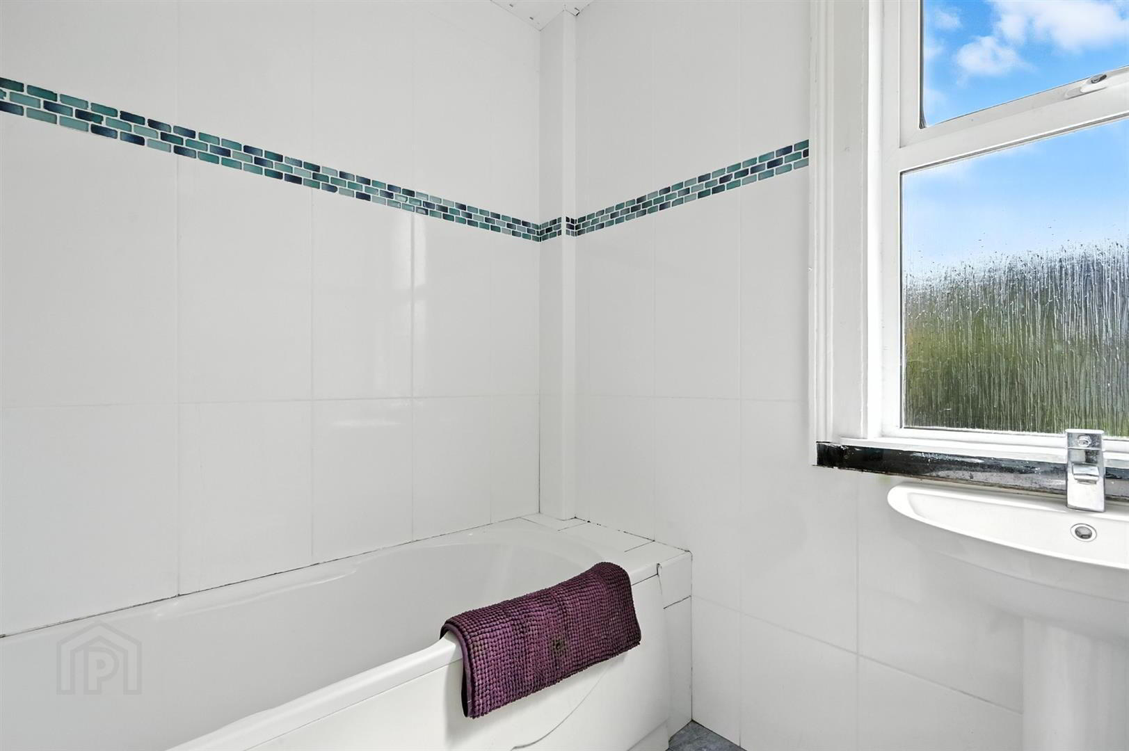 33 Marlborough Park North 14 of 18