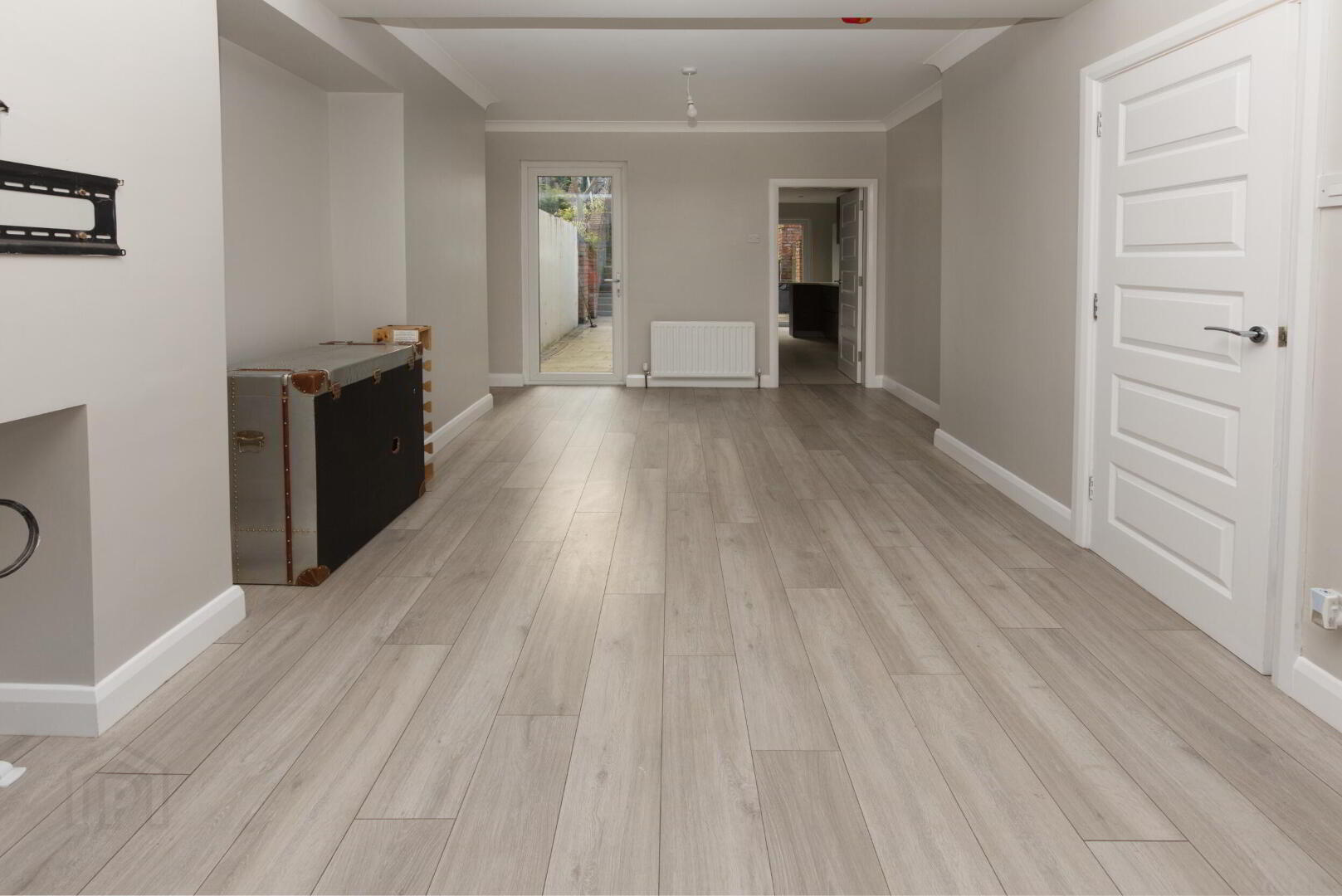 33 Southwell Road 3 of 13