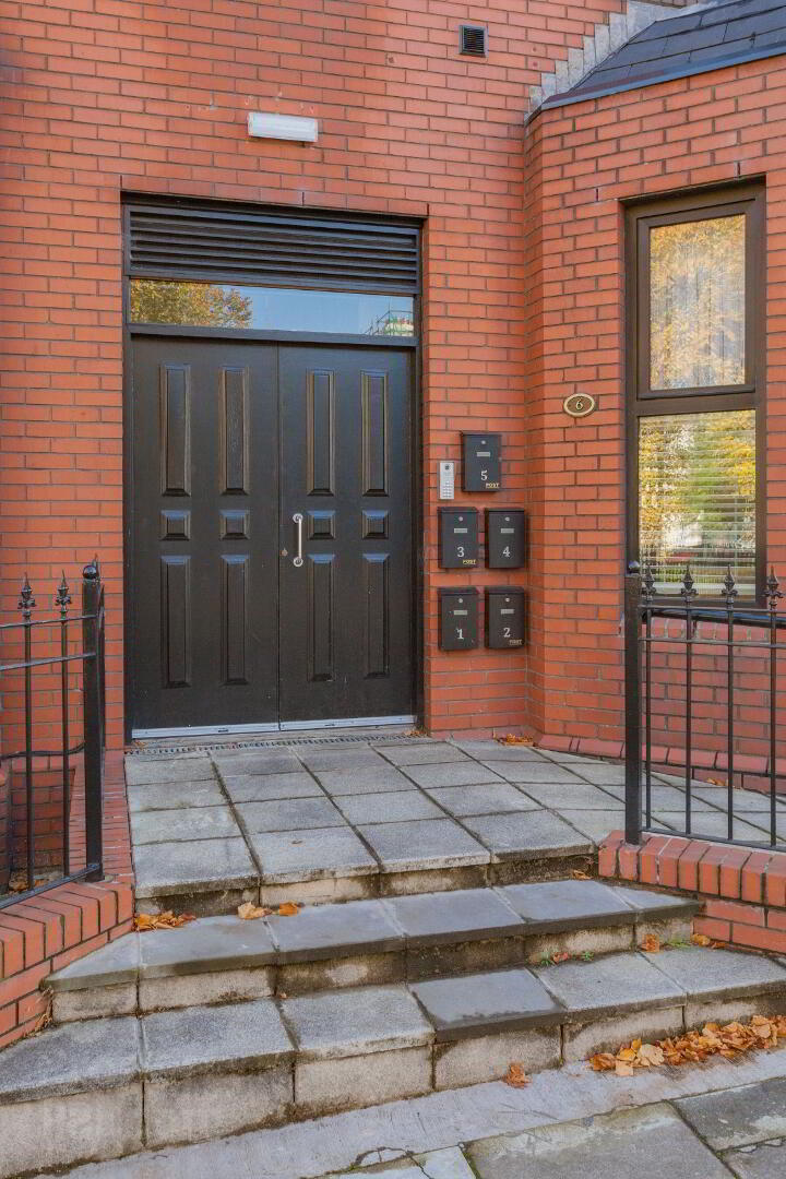 Flat 4, 6 Crescent Gardens 15 of 16