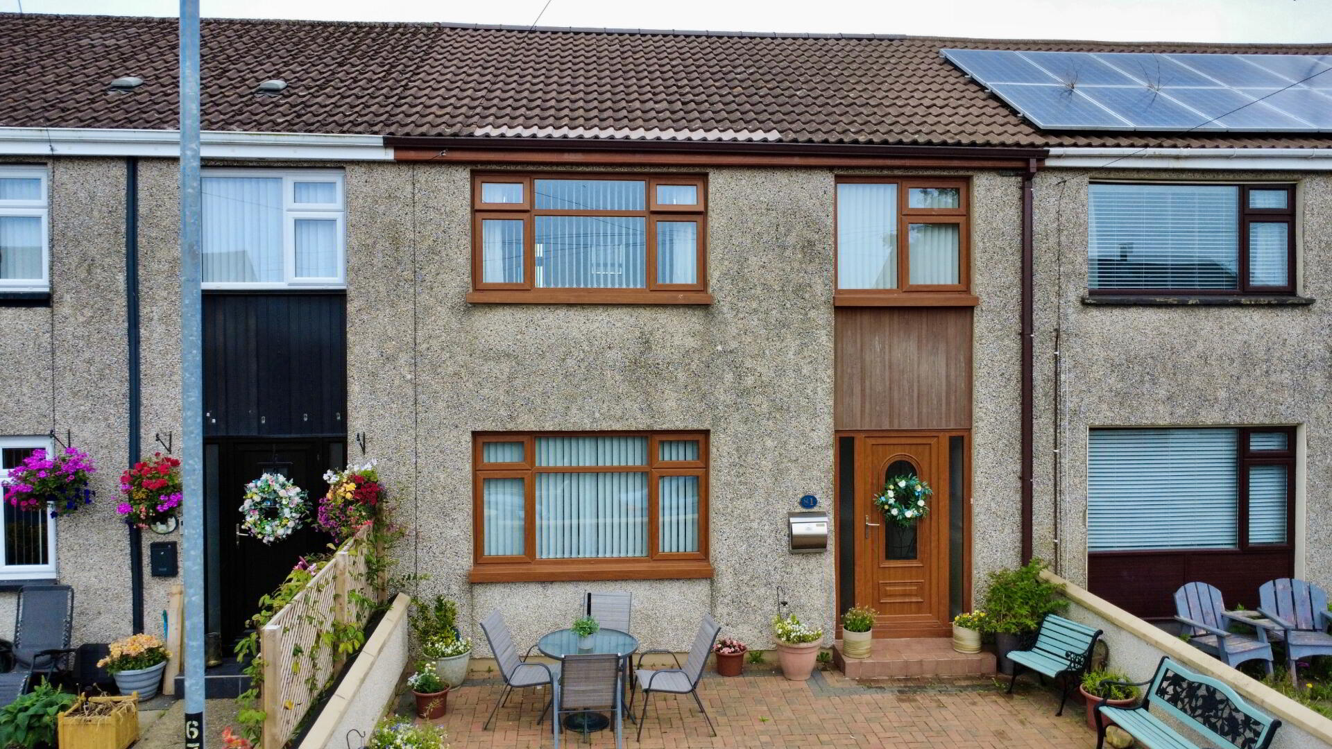 81 Seymour Gardens 1 of 15