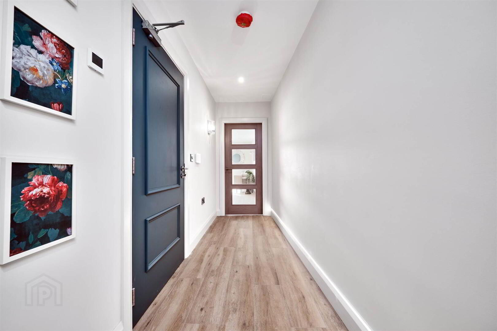Apartment 3 19 The Promenade 3 of 25