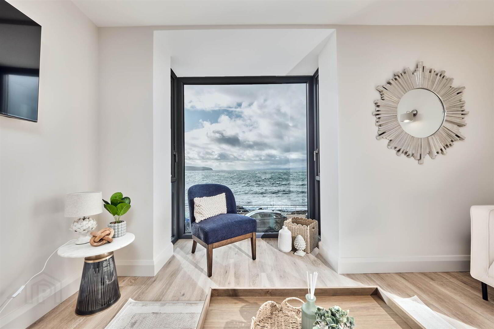 Apartment 3 19 The Promenade 11 of 25