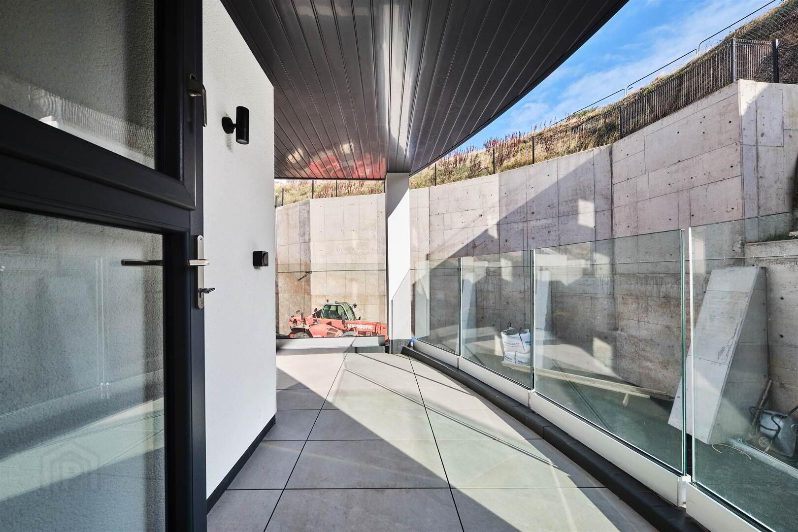Apartment 3 19 The Promenade 22 of 25