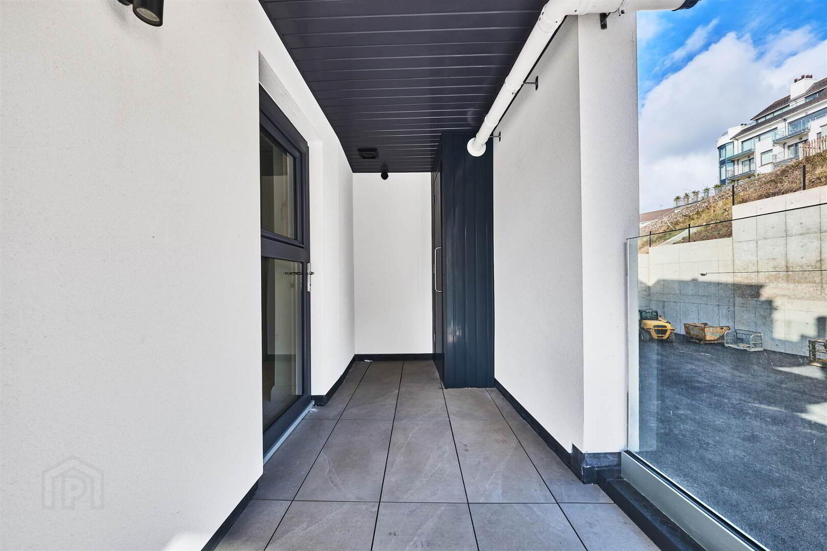 Apartment 3 19 The Promenade 23 of 25